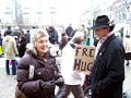 Free Hugs in Gorinchem, Holland