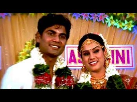 ashwini - Band Baajaa Bride: Watch as our bride Ashwini gets draped in a beautiful kanjeevaram saree designed by our mentor on the show Sabyasachi. Watch Full Video: h...