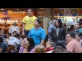 La Feria del Centro Comercial Plaza Las Américas II, ubicado en la ciudad de Caracas - Venezuela, se envolvió en las emotivas notas del tema musical 