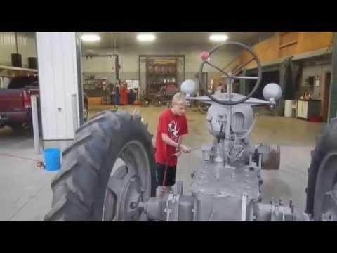 how to paint a farmall h