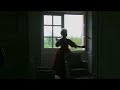 extrait du documentaire �la petite musique de marie-antoinette� (r�alisation : olivier simonnet, production : camera lucida / arte france / ch�teau de versailles). disponible en dvd, distribu� par armide.