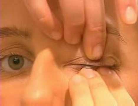 how to remove rgp contact lenses