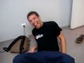 julien z walizk? na g?owie :D mega bania julien z walizk? na g?owie :D mega bania