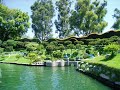 我的博客(my blog)  http://blog.wenxuecity.com/myindex.php?blogID=25834蓝蓝的天空清清的湖水哎耶绿绿的草原这是我的家哎耶奔驰的骏马洁白的羊群哎耶还有你姑娘这是我的家哎耶我爱你我的家我的家我的天堂
