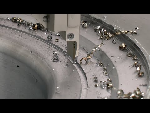 Portable CNC-controlled boring and milling machine