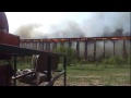 Impresionante: Fuego consume y derrumba puente de ferrocarril