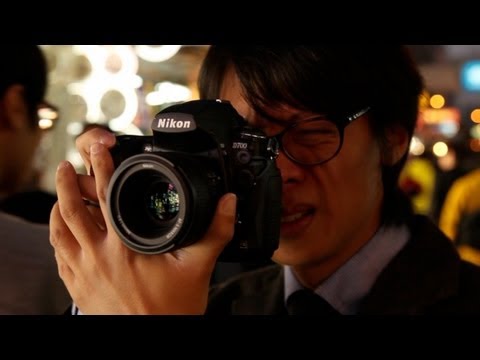 lens - A video explaining why you ought to have a 50mm lens in your arsenal. Pricing Reference: Nikon D700 - http://www.digitalrev.com/product/nikon-d700-digital-sl...