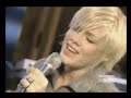 Pink - Love song ( live) Pink - Love song ( live)