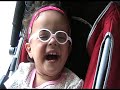 Meike heeft de slappe lach en grabbelt in de ton! Meike heeft de slappe lach en grabbelt in de ton!