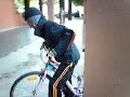 a falta de barcos buenas son bicis