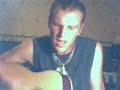 reprise difiicile de jason mraz  pas simple a chanter  surtout pour un francais pas tr�s bon en anglais ^^ 
d�dicac�e a nico ;) , pinpin (merki de m'avoir fait d�couvrir cette chanson) et a tous mes potes qui me soutiennent depuis le d�but et ceux qui me soutiennent depuis peu,merki a tous !!!