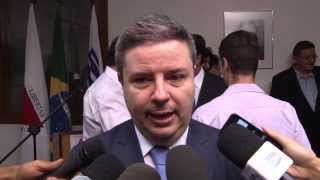 VÍDEO: Antonio Anastasia visita a sede da Copasa