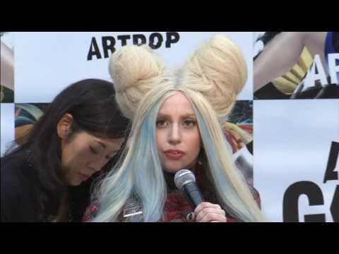 Lady - Subscribe to TheShowbiz411! http://bit.ly/tsb411yt Lady Gaga and four lifesize Gagadolls hit the stage in Japan to discuss how to listen to new album Artpop ...