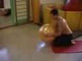 Echauffement à l'aide d'un gros ballon