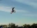 Ps aqui en la isla con los gringos de las motos jajaja chido kamara