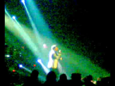 Dionysis Makris - Se Timi Eykairias live sto FIX Thessalonikh.mp4