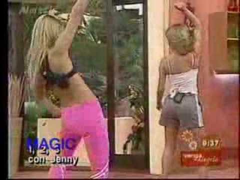 Ingrid Coronado bailando