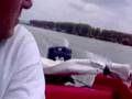 Towable Ring hinter Motorboot ziehen