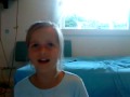 Emma Askling 8 år synger 