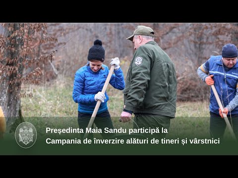 Președinta Maia Sandu a participat la Campania de înverzire a plaiului, alături de un grup de tineri și vârstnici