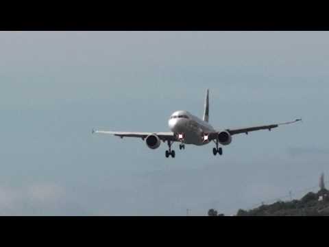 Madeira+airport+landing+youtube