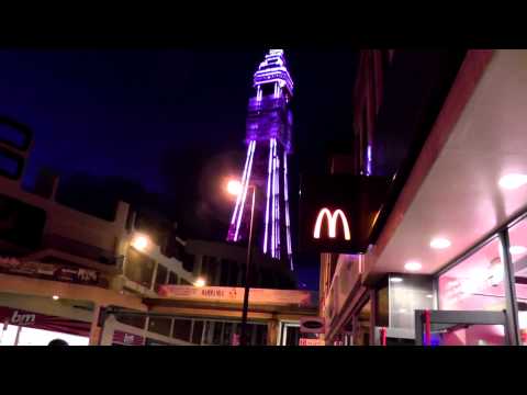 blackpool - Week holiday in Blackpool with few mates, some video clips of the lights and some attractions, add another soon of madam tussauds and sea life centre, enjoy,...