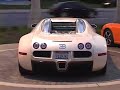 Bugatti Veyron draws a crowd Bugatti Veyron draws a crowd