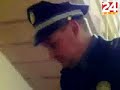 Zagreb: 14-godišnjak se kupao u kadi i nije se odazvao roditeljima. Provalili su vrata i našli ga u kupaonici bez svijesti otrovanog monoksidomM. G. (14) u nedjelju se prijepodne kupao u stanu u Vinkovicevoj ulici kraj zagrebackog Ribnjaka. Nakon 20-ak minuta zazvala ga je majka Marija.- Rekla sam mu: 'Spremaj se, trebaš uciti, sad ce rucak'. Mislila sam da mi se možda ne želi javljati, da mu idem na živce - ispricala nam je Marija. Tata Žarko razvalio je vrata kupaonice. M. G. je bez svijesti ležao u kadi. Odmah su pozvali Hitnu, koja ga je prevezla u bolnicu Rebro. Utvrdili su da djecak ima akutno vrlo teško trovanje ugljicnim monoksidom. Nisu znali da dogadaj treba prijaviti policiji pa su 
