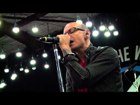 Rio Social - Linkin Park perform their song,