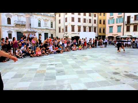 Udine - The Flying Tortillas visit Udine Italy! Part of our international festival tour, this was our last stop on the month long journey and they gave us a great ta...
