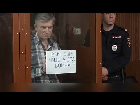 Russland: Sieben Jahre Haft für Abgeordneten / »Reizwor ...
