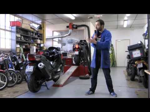 Tmax_530 - En 2012, Yamaha propose sa nouvelle version du roi des maxiscooters sportifs, le Yamaha TMax 530, reconnaissable à ses lignes acérées et à sa motorisation op...