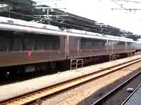 ロマンスカーEXE・祖師ヶ谷大蔵駅通過