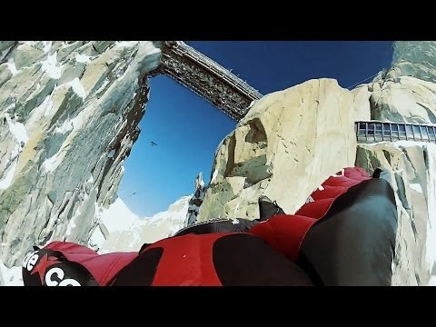 du - http://www.epictv.com Espen Fadnes has always dreamt of flying under the bridge of the Aiguille du Midi, 3842 meters above Chamonix. Can he and his team pul...