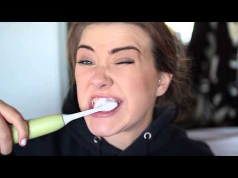 how to whiten your teeth at home fast