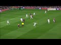 Cristiano Ronaldo  dribla messi