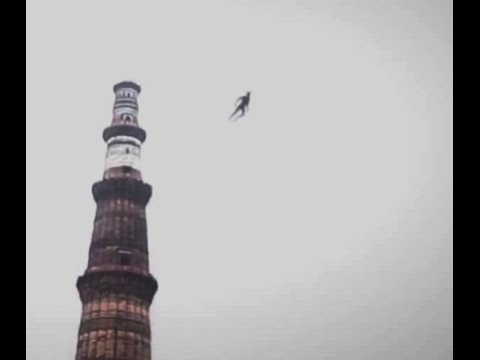 La creatura volante avvistata nei cieli di Delhi (India)