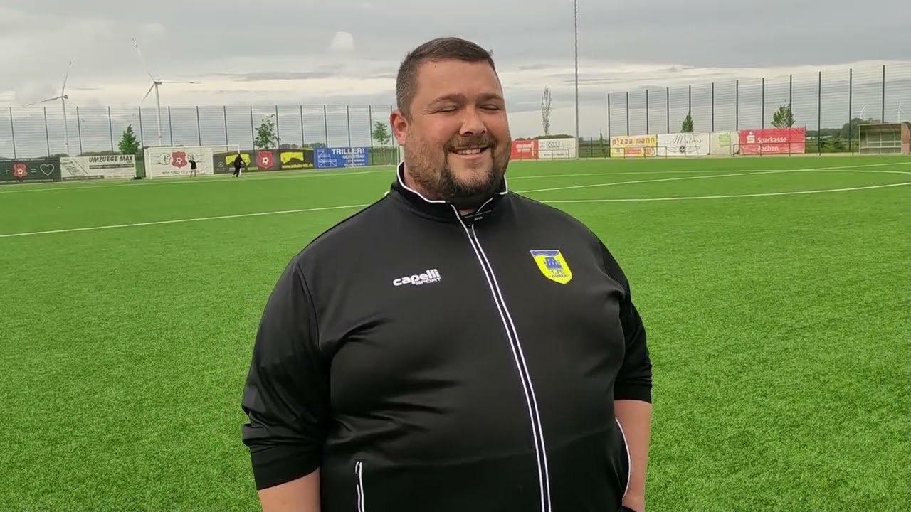  Luca Lausberg – Trainer 1. FC Düren – auswärts im Jupp-Derwall-Stadion gegen Teutonia Weiden 