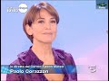 Barbara D'Urso mostra i piedi con smalto e tacchi alti! s