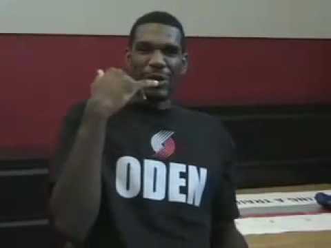 Greg Oden meets the Blazers staff