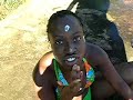 Aprendendo a passar bronzeador by gisely cardoso
