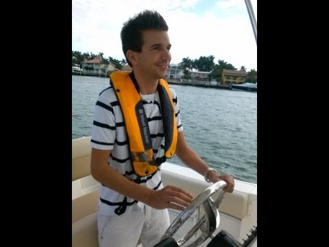 how to drive a boat