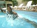 videos de Como sentar na borda da piscina!