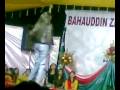 deserflower1412 watch this exclusive footage....while ur elder sister performing live mujra @ BZU annual hostel function....u all guys do watch his sisters mindblowing mujra....!!!!!!