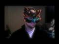 Sneeze mask