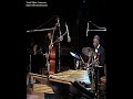 blues em f�. solo claro e swingante. a evid�ncia de r.brown
