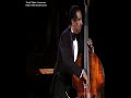 blues em f�. solo claro e swingante. a evid�ncia de r.brown