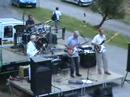 the borniquels, un groupe de rock jouant essentiellement des reprises de la p�riode classique du rock 'n' roll, et originaires des c�vennes, jouent leur version de 'les tra�ne-tard et les r�deurs', la chanson de eddy mitchell, elle-m�me une version de 'around and around' de chuck berry. le groupe a �t� film� lors d'une f�te votive en ao�t 2007.

the borniquels, a covers band from the heart of the c�vennes mountains in rural france (wow, cool, n'est-ce pas?) play 'les tra�ne-tard et les r�deurs', a french cover by eddy mitchell of the chuck berry number 'around and around'. it was filmed at an open-air shindig in august 2007.