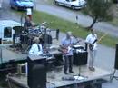 the borniquels, un groupe de rock jouant essentiellement des reprises de la p�riode classique du rock 'n' roll, et originaires des c�vennes, jouent leur version de 'les tra�ne-tard et les r�deurs', la chanson de eddy mitchell, elle-m�me une version de 'around and around' de chuck berry. le groupe a �t� film� lors d'une f�te votive en ao�t 2007.

the borniquels, a covers band from the heart of the c�vennes mountains in rural france (wow, cool, n'est-ce pas?) play 'les tra�ne-tard et les r�deurs', a french cover by eddy mitchell of the chuck berry number 'around and around'. it was filmed at an open-air shindig in august 2007.