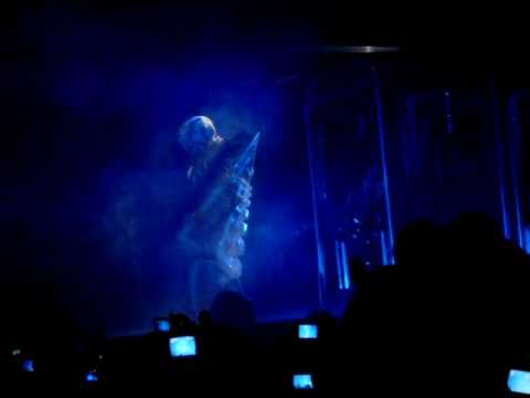Lady GaGa - Keytar Solo